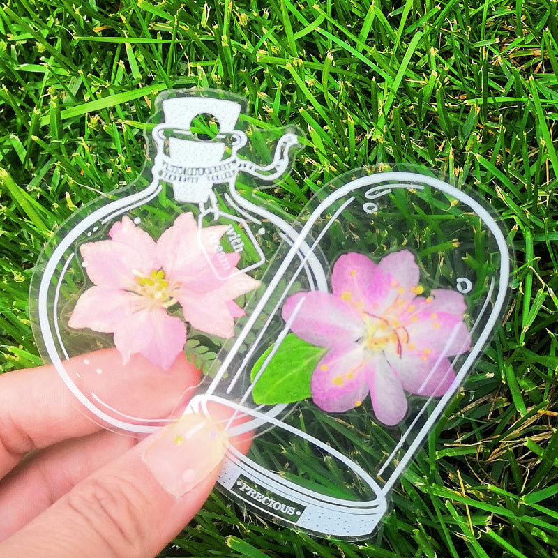 🌸DIY Transparent Dried Flower Bookmark: Let nature decorate your pages!