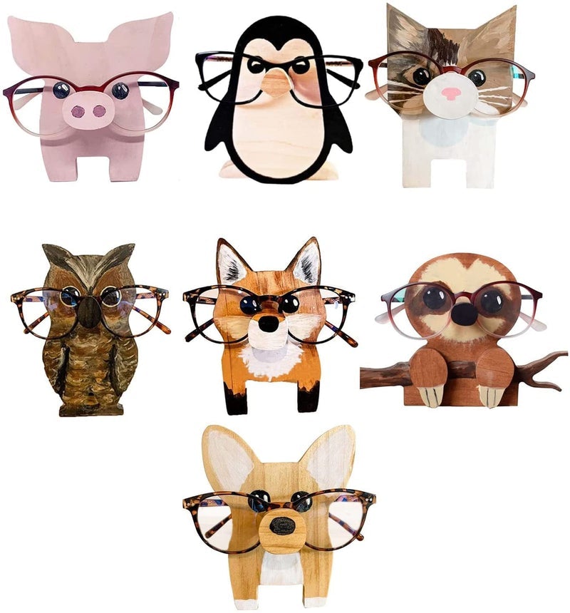 Animal-shaped mounts for glasses